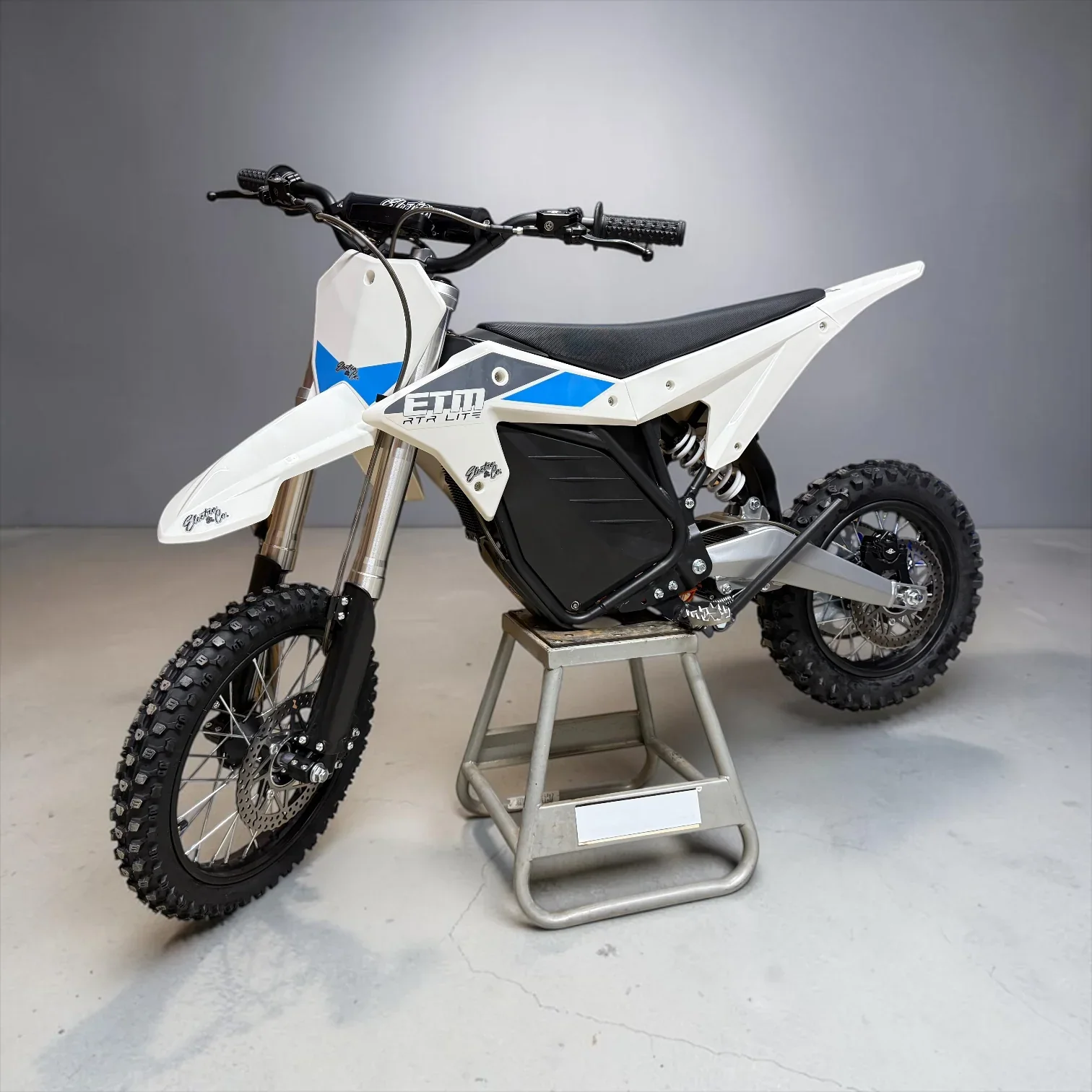 Электропитбайк Electro & Company ETM RTR Lite (Электро энд Компани И-Ти-Эм Ар-Ти-Ар Лите), фото модели